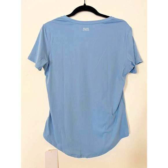 NWT AVA Los Angeles Women's Light Blue Curved Hem Activewear Top Size M - Picture 2 of 5